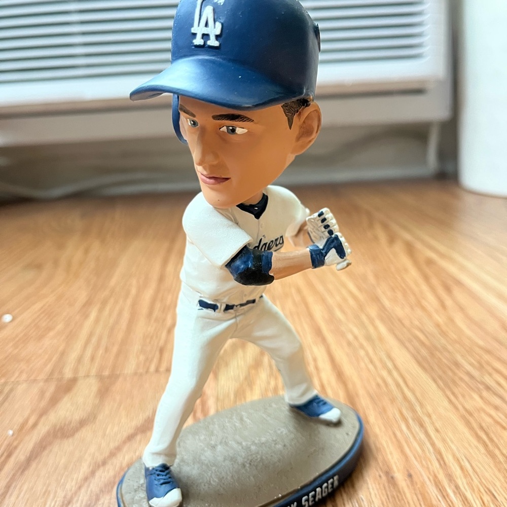 Bobblehead - Picture 11 of 16